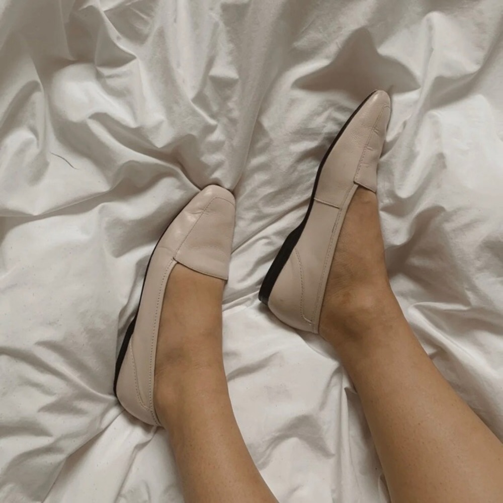 Vintage Off-White Cream Loafers